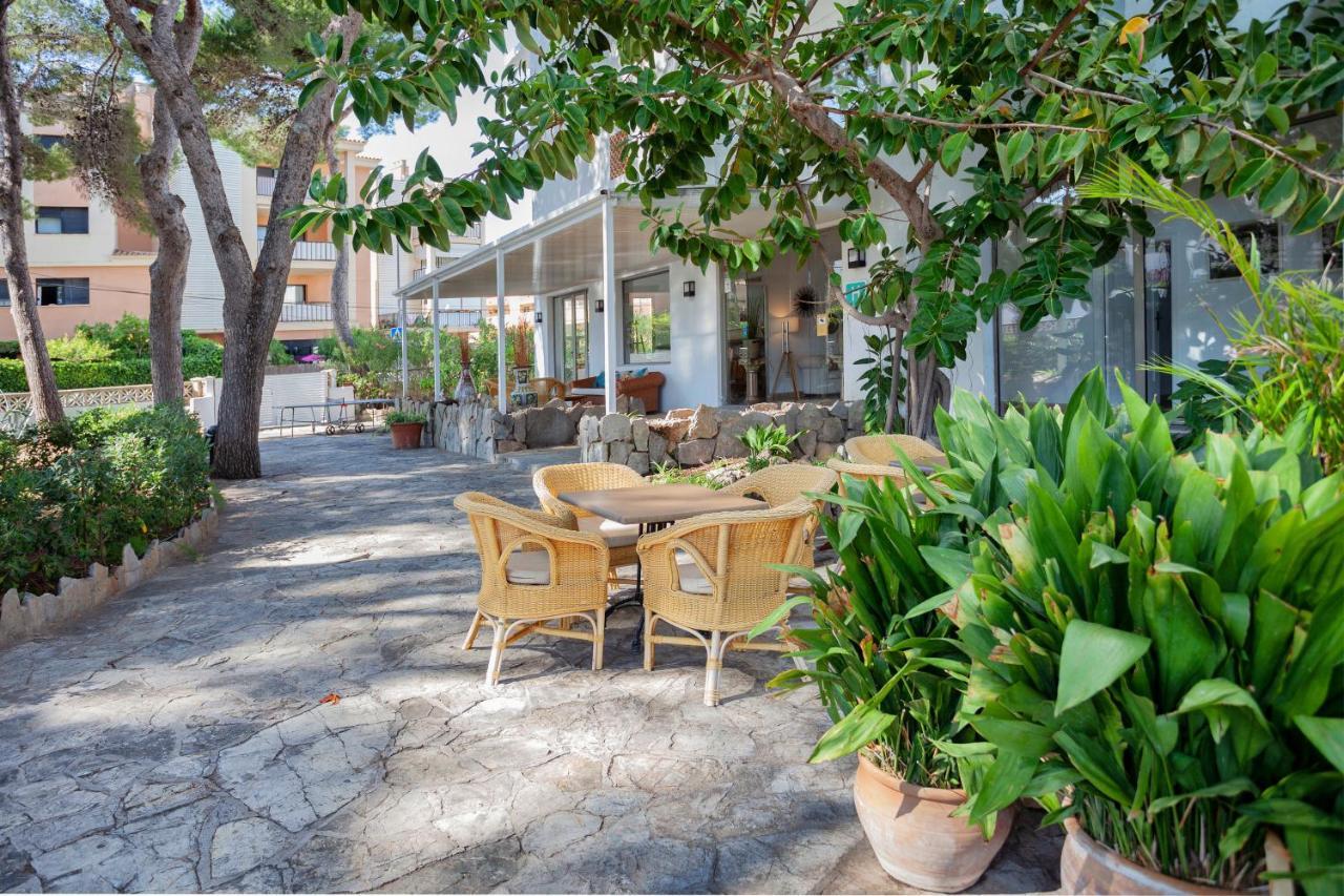 Petit Garden Hotel By Flacalco Cala Ratjada  Exterior photo
